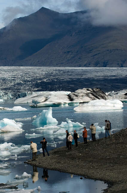Lifelong Learning Through Educational Travel Programs for Mature Travelers